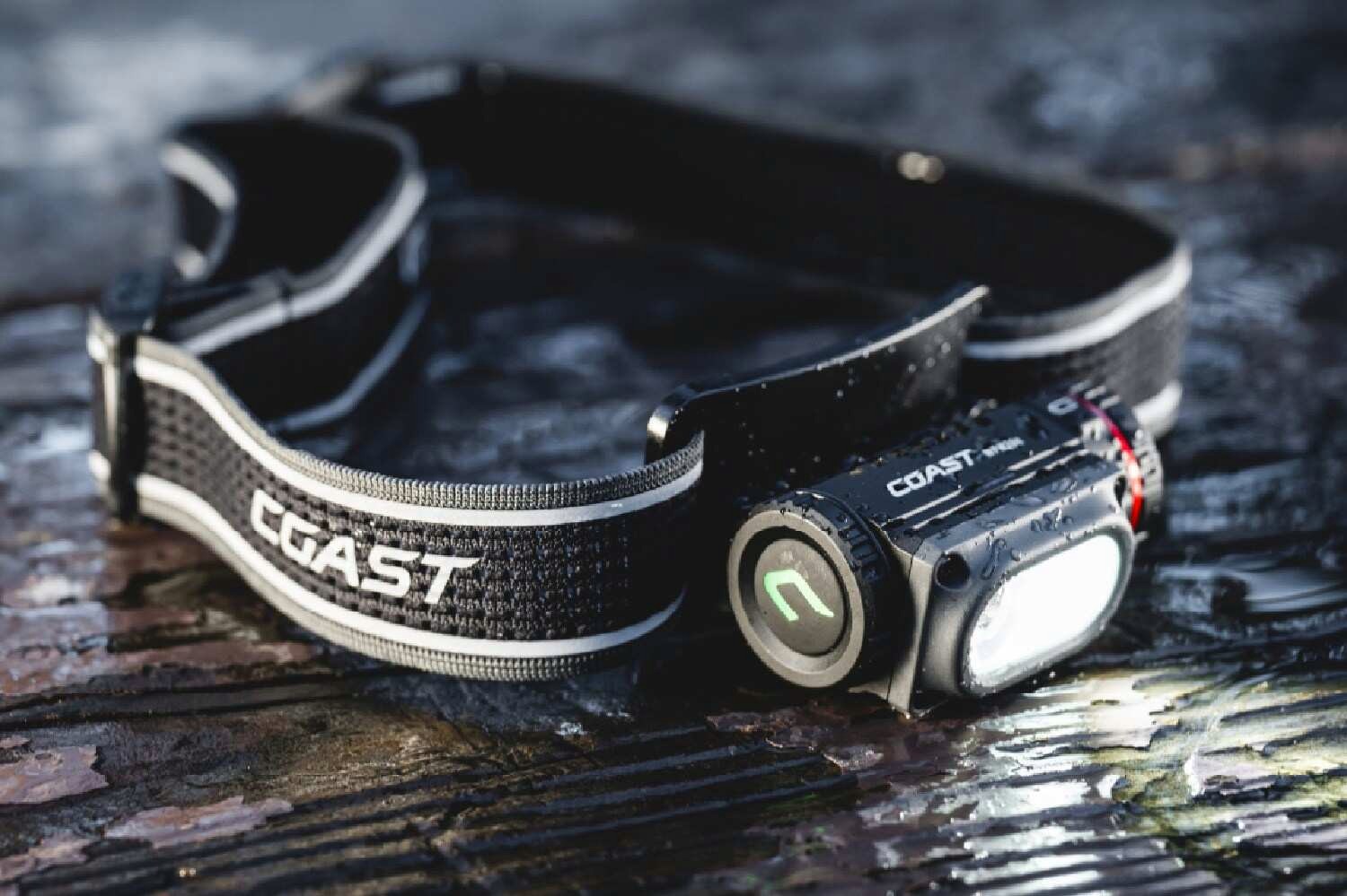 Coast WPH10R 1,000-Lumen Rechargeable Headlamp view 7