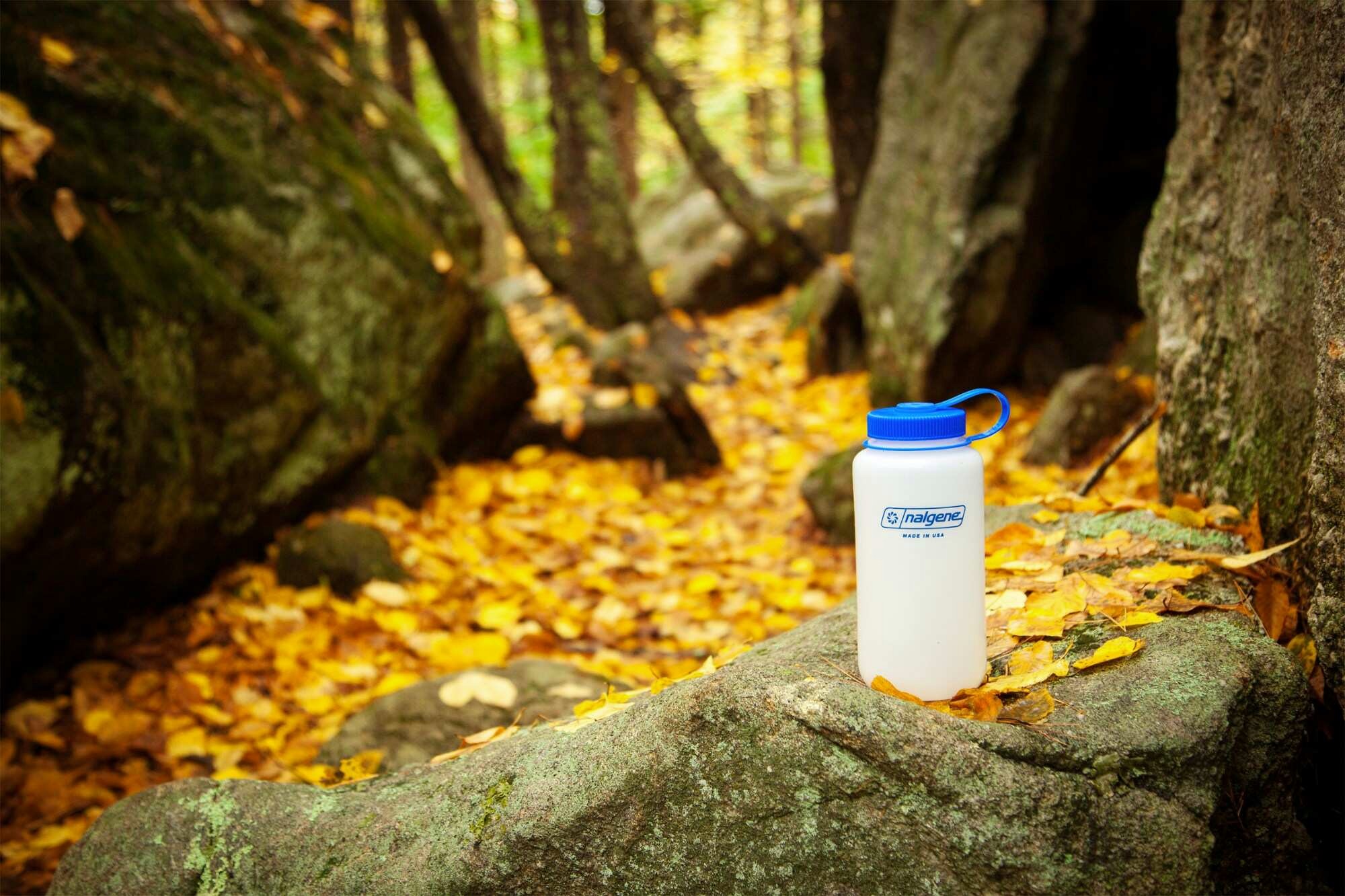 Nalgene Silo Wide-Mouth Ultralite Water Bottle - 48 fl. oz. view 3