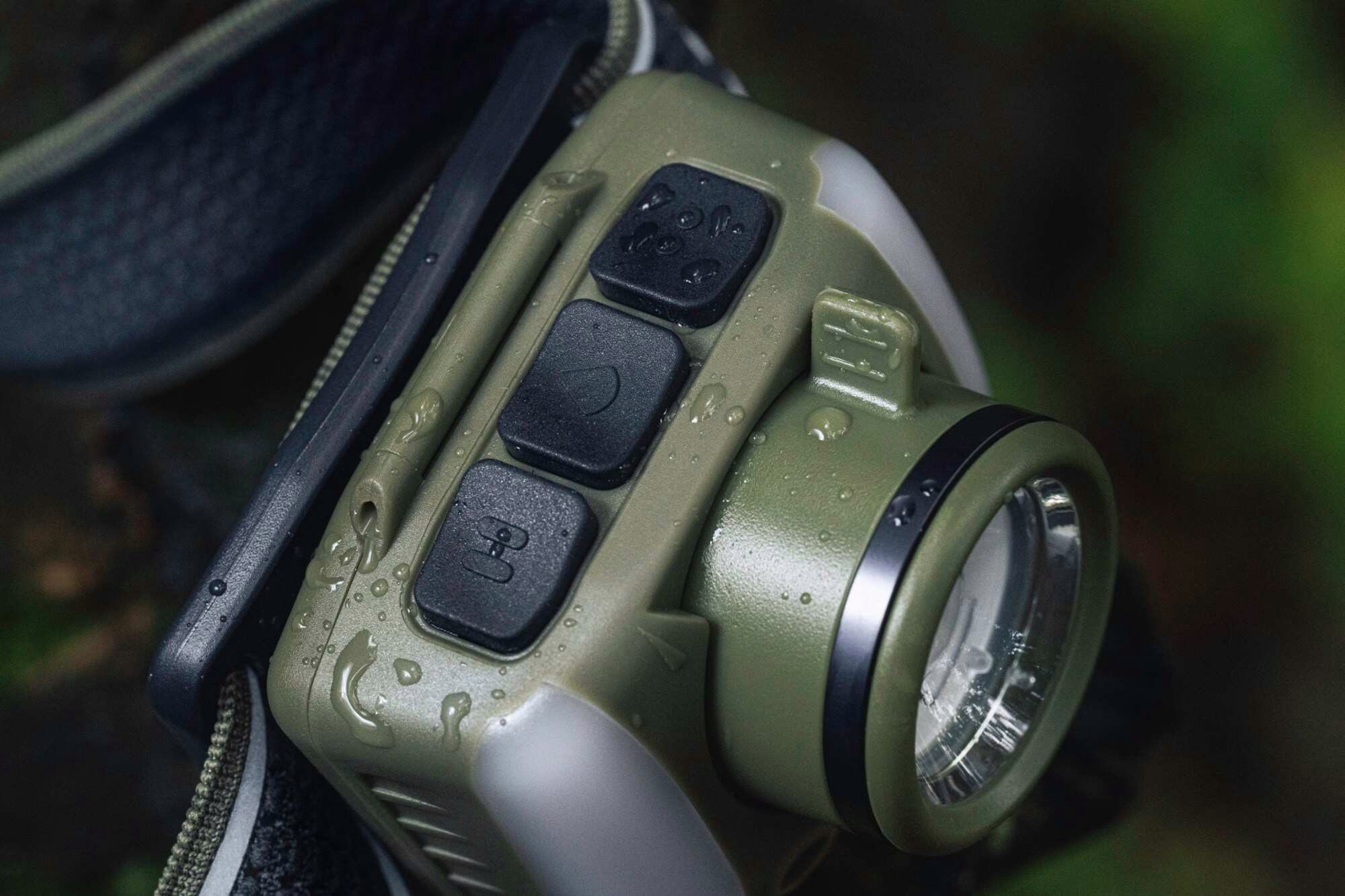 Coast FL95R Headlamp view 6