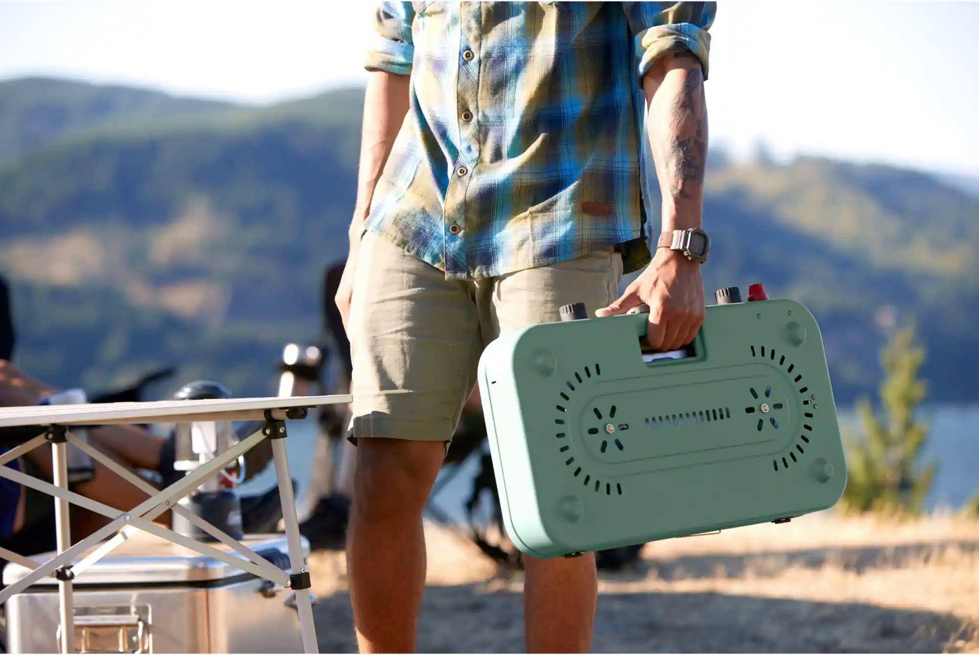 Coleman Cascade 222 2-Burner Camp Stove view 6