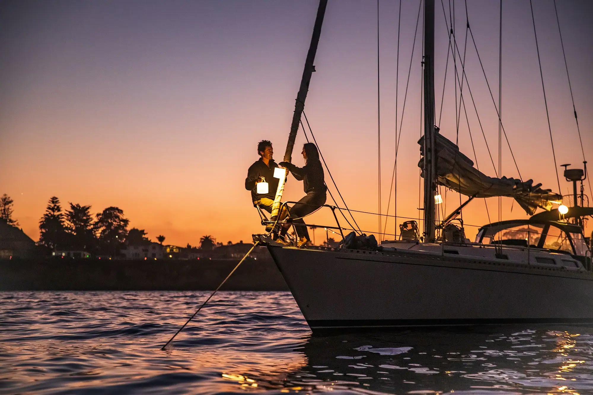 BioLite Luci Charge 360 Inflatable Solar Lantern view 5