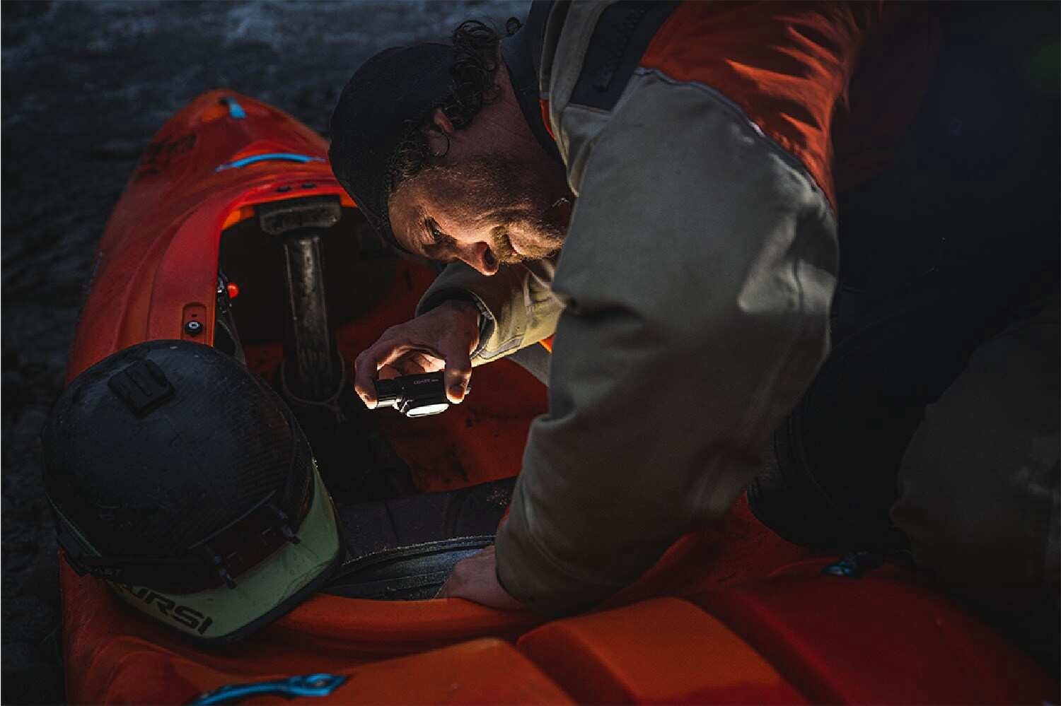 Coast WPH32R 2,000-Lumen Rechargeable Headlamp view 7